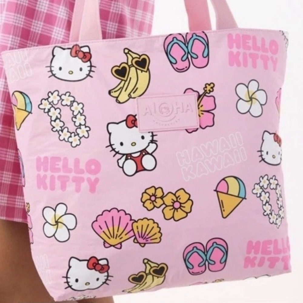 BNWT - ALOHA COLLECTION🌸HELLO KITTY Pink 
Day Tripper - Picture 2 of 5